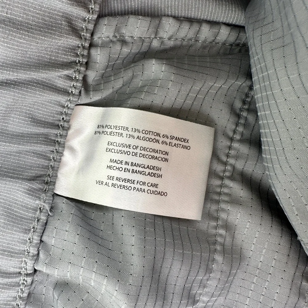 Banana Republic Shorts Mens 34 Gray Core Temp Performance Chino